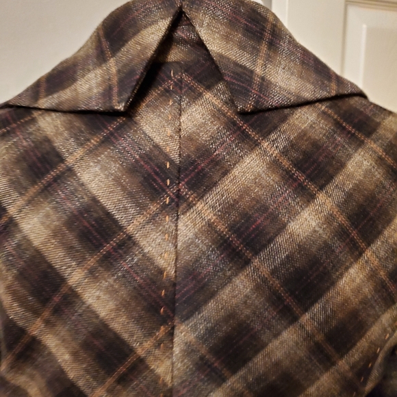 BCBG Plaid Ruffled Jacket w/Whipstich - Picture 4 of 8